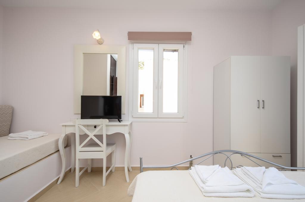 Naxos Luxury Villas Mikri Vigla Exterior photo