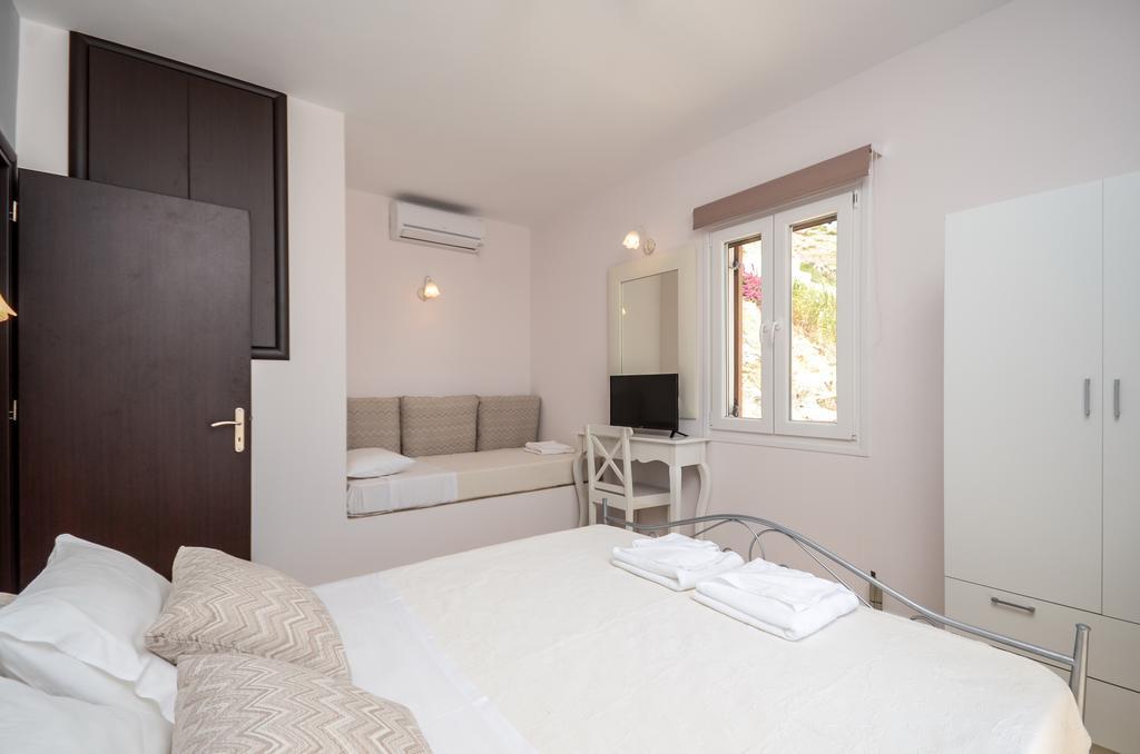 Naxos Luxury Villas Mikri Vigla Exterior photo