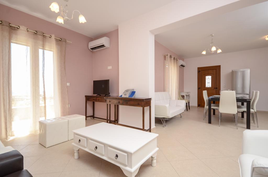 Naxos Luxury Villas Mikri Vigla Exterior photo